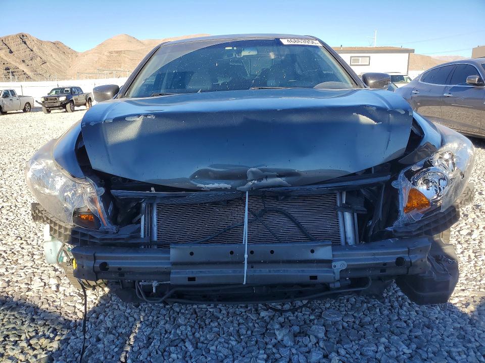 46863956 :رقم المزاد ، 1HGCP3F8XBA011027 vin ، 2011 Honda Accord مزاد بيع