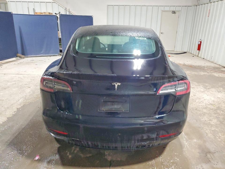 41944516 :رقم المزاد ، 5YJ3E1EA5NF288337 vin ، 2022 Tesla Model 3 مزاد بيع