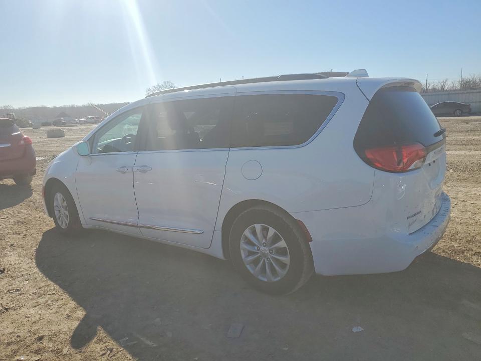 41957726 :رقم المزاد ، 2C4RC1BG7HR523418 vin ، 2017 Chrysler Pacifica مزاد بيع