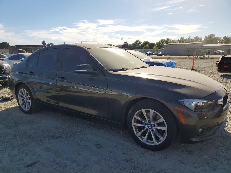 Продажа на аукционе авто 2016 Bmw 320, vin: WBA8A9C53GK618520, номер лота: 47535276