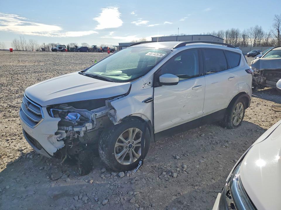 2018 Ford Escape მანქანა იყიდება აუქციონზე, vin: 1FMCU9GDXJUC47627, აუქციონის ნომერი: 45642676