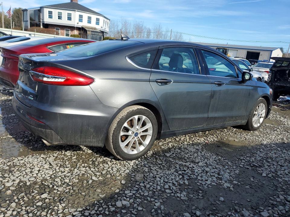 Продажа на аукционе авто 2020 Ford Fusion, vin: 3FA6P0HD1LR256820, номер лота: 41653716