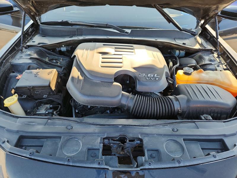 2016 Chrysler 300 მანქანა იყიდება აუქციონზე, vin: 2C3CCABG7GH230357, აუქციონის ნომერი: 47423996