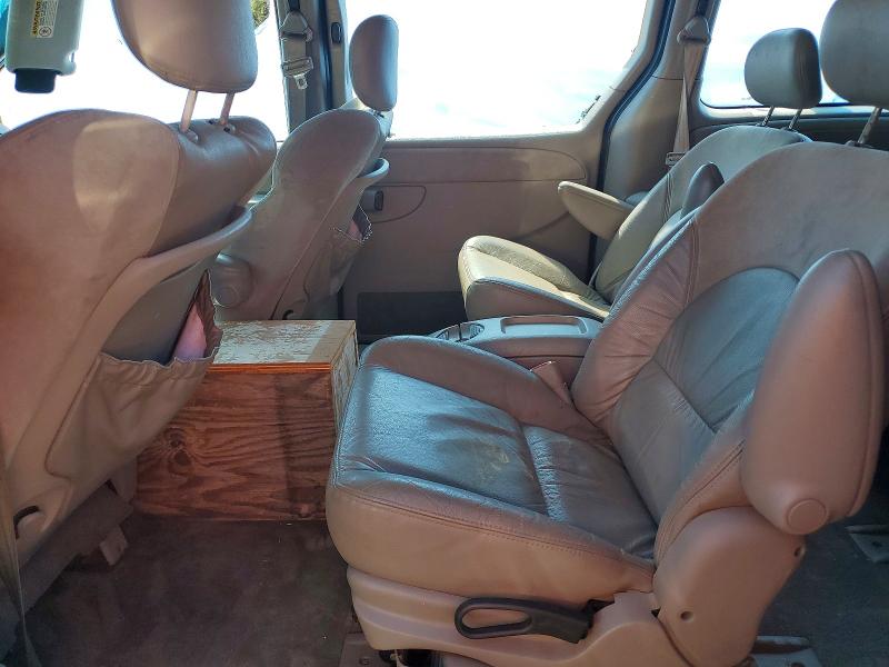 46143036 :رقم المزاد ، 2C8GP64L12R670620 vin ، 2002 Chrysler Town & Country مزاد بيع