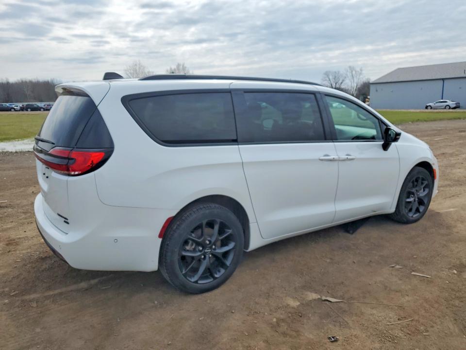 Aukcja sprzedaży 2023 Chrysler Pacifica, vin: 2C4RC3GGXPR544766, numer aukcji: 47532436