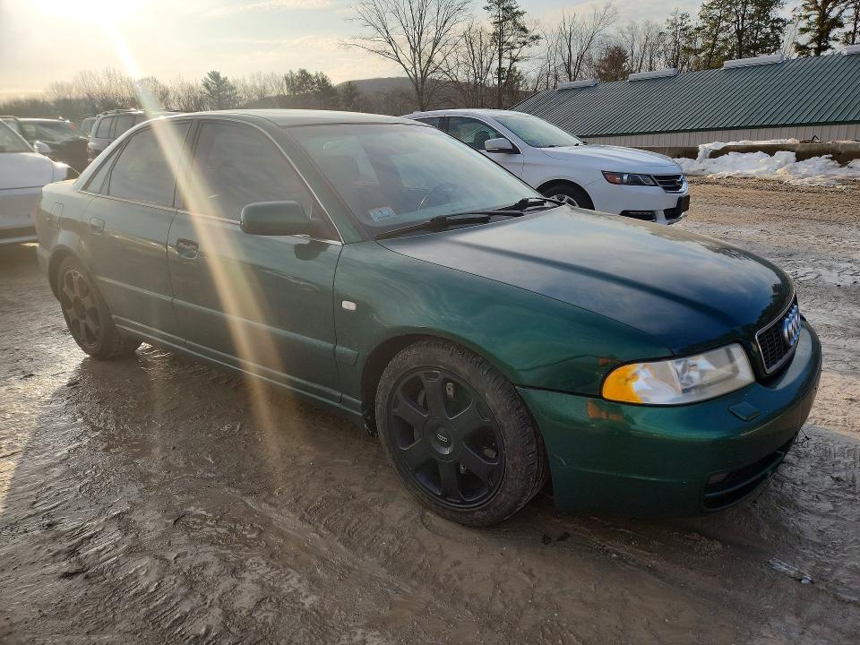 2000 Audi S4 მანქანა იყიდება აუქციონზე, vin: WAUDD68D6YA084859, აუქციონის ნომერი: 41766416