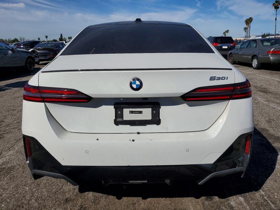 Продаж на аукціоні авто 2024 Bmw 530, vin: WBA43FJ07RCS27365, номер лоту: 46013386