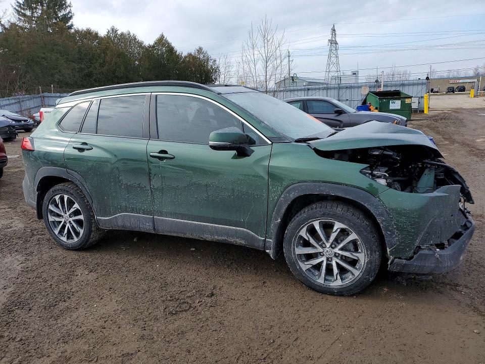 Продажа на аукционе авто 2022 Toyota Corolla Cross, vin: 7MUDAABG1NV025675, номер лота: 46667676