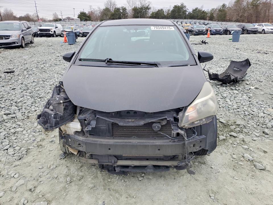2015 Toyota Yaris მანქანა იყიდება აუქციონზე, vin: VNKKTUD30FA041279, აუქციონის ნომერი: 79349415