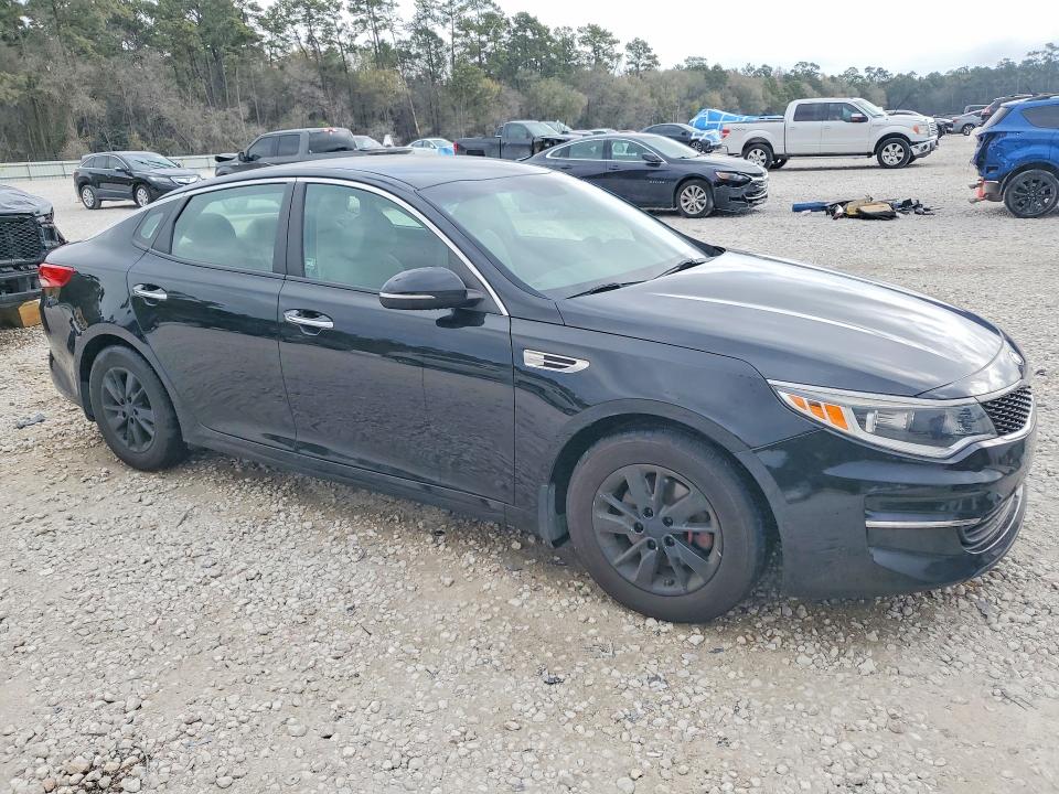 Auction sale of the 2017 Kia Optima, vin: 5XXGT4L3XHG151103, lot number: 79932725