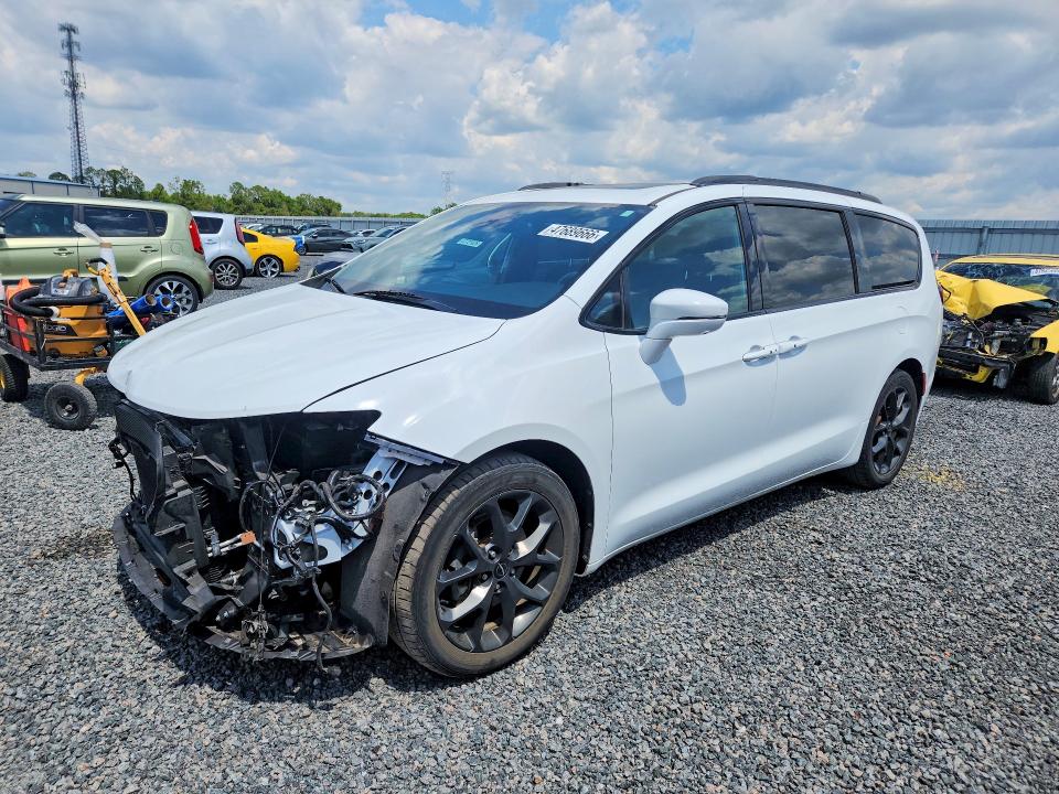 47689666 :رقم المزاد ، 2C4RC1BG3MR555860 vin ، 2021 Chrysler Pacifica مزاد بيع
