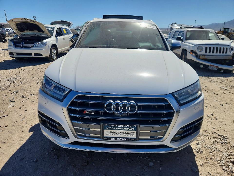 46189656 :رقم المزاد ، WA1C4AFY7J2207571 vin ، 2018 Audi Sq5 مزاد بيع