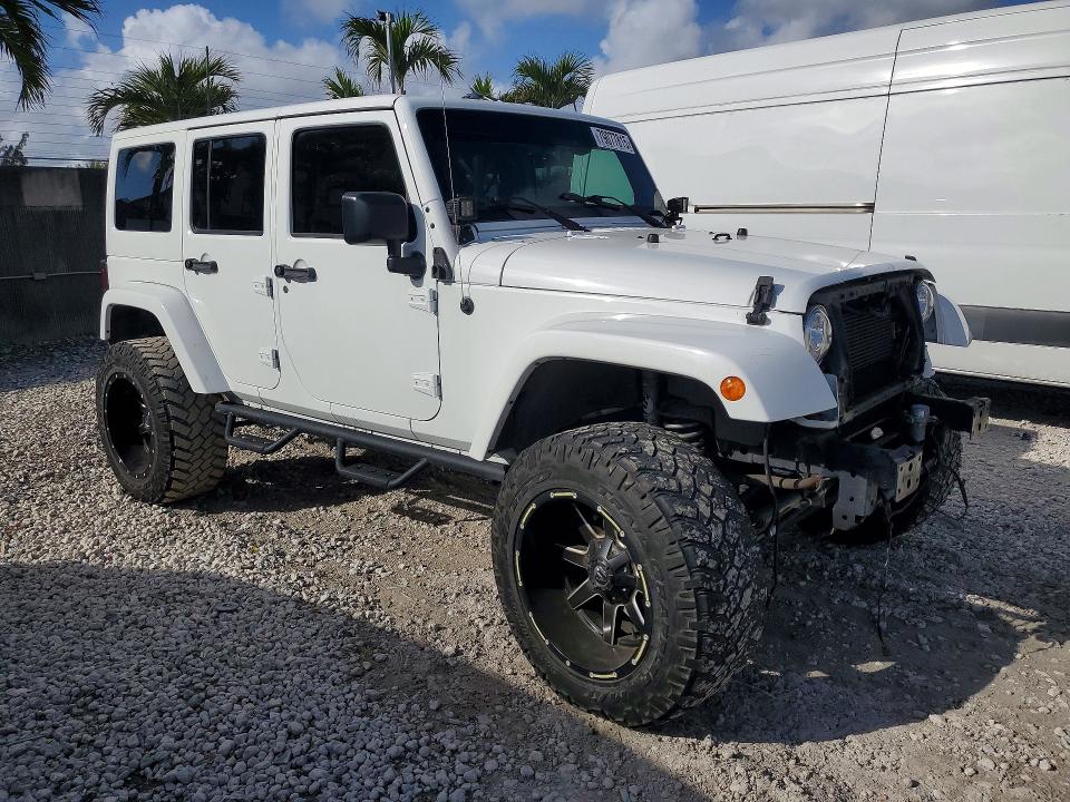 79077815 :رقم المزاد ، 1C4BJWEG5HL664660 vin ، 2017 Jeep Wrangler Unlimited مزاد بيع