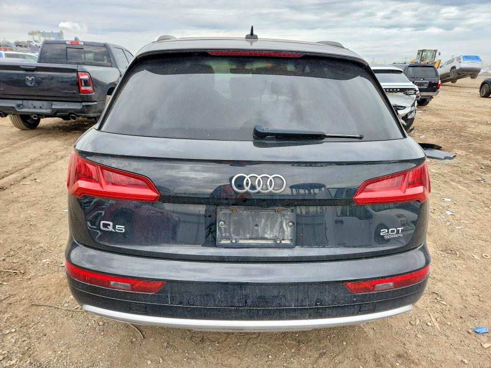 46950986 :رقم المزاد ، WA1BNAFY8J2122117 vin ، 2018 Audi Q5 مزاد بيع