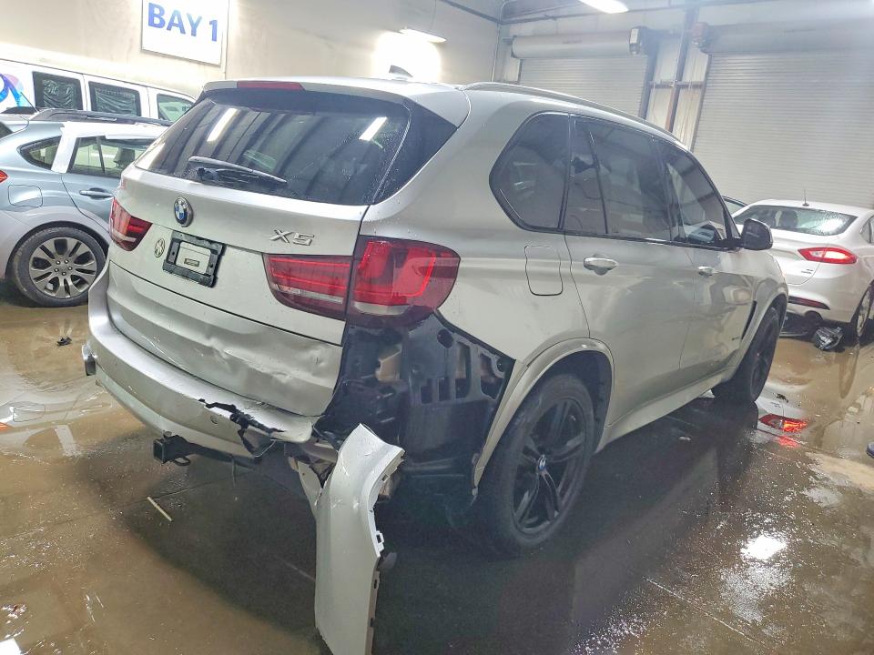 Продажа на аукционе авто 2018 Bmw X5, vin: 5UXKR0C53J0X94336, номер лота: 79900075
