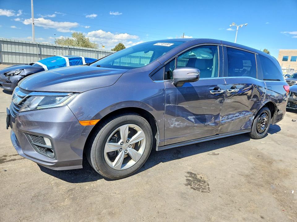 47749186 :رقم المزاد ، 5FNRL6H78JB022141 vin ، 2018 Honda Odyssey مزاد بيع