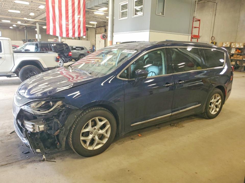 2017 Chrysler Pacifica მანქანა იყიდება აუქციონზე, vin: 2C4RC1BG0HR815976, აუქციონის ნომერი: 47459636