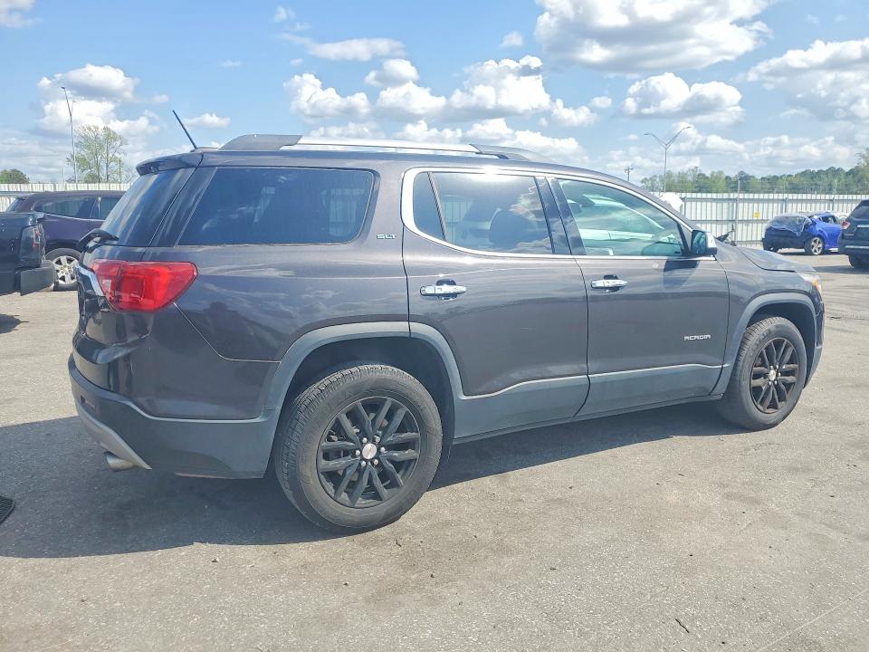 47105396 :رقم المزاد ، 1GKKNMLS3HZ298828 vin ، 2017 Gmc Acadia مزاد بيع