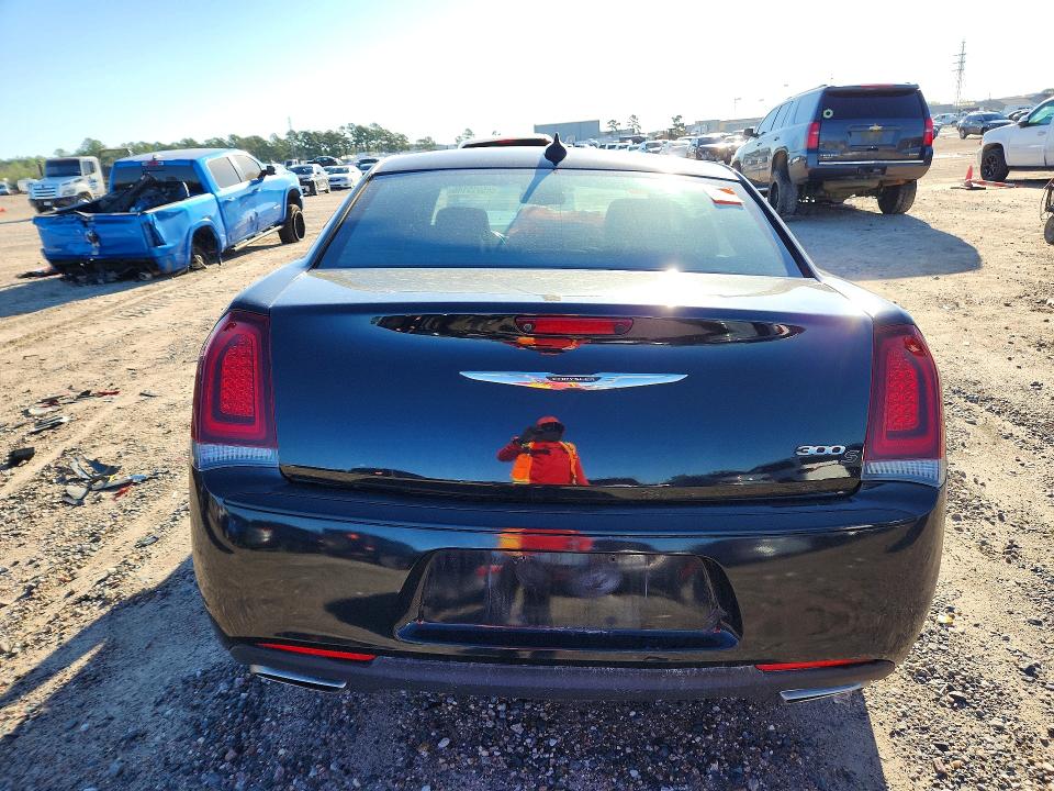 45915146 :رقم المزاد ، 2C3CCABG9KH655281 vin ، 2019 Chrysler 300 مزاد بيع