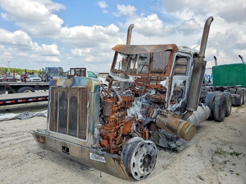 47094976 :رقم المزاد ، 1XPFDB9XXXD490832 vin ، 1999 Peterbilt 378 مزاد بيع
