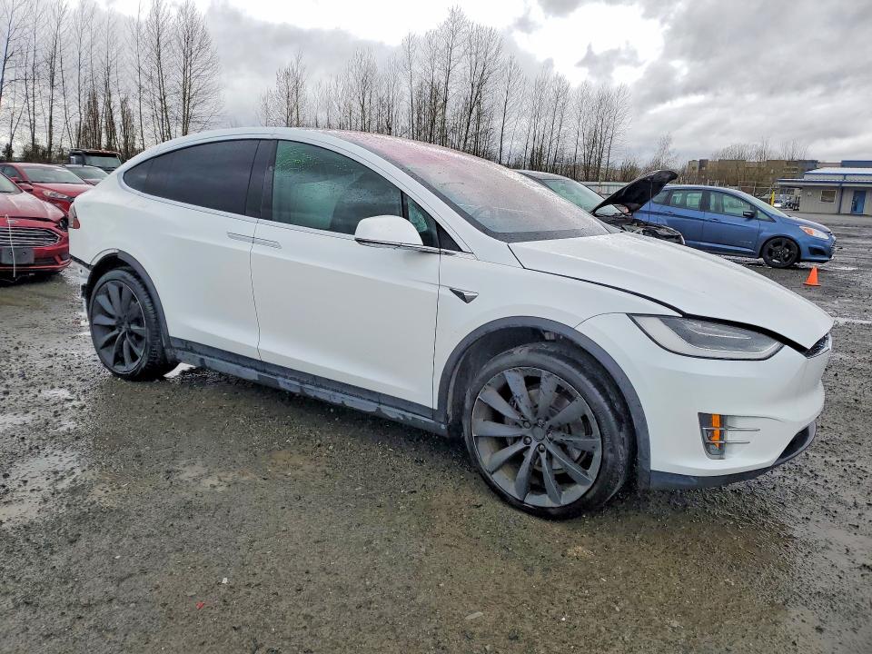 Продажа на аукционе авто 2020 Tesla Model X, vin: 5YJXCDE20LF304359, номер лота: 46051446