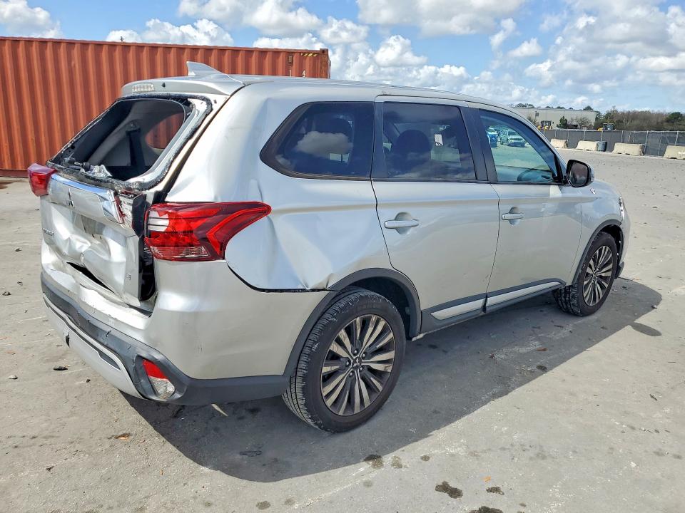 Продаж на аукціоні авто 2020 Mitsubishi Outlander, vin: JA4AD3A38LZ007470, номер лоту: 41742826