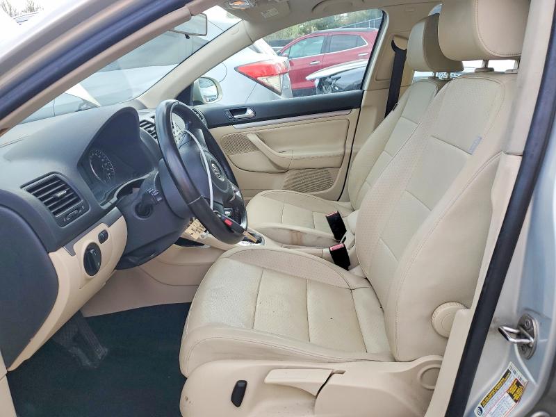 Продажа на аукционе авто 2010 Volkswagen Jetta, vin: 3VWRZ7AJ9AM162119, номер лота: 46958806