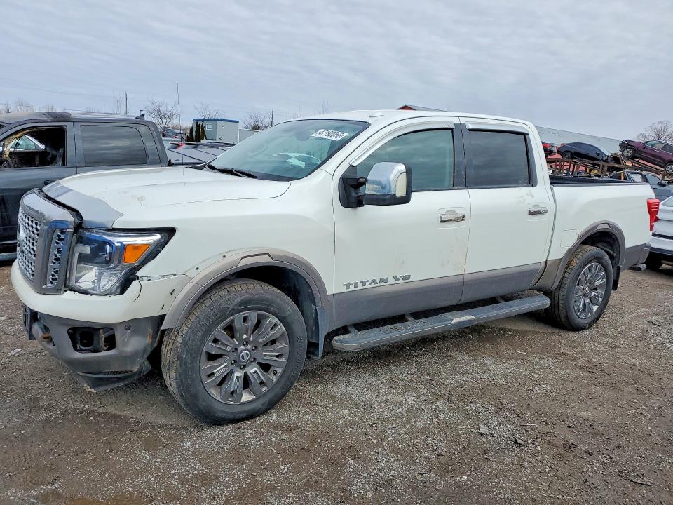 47190056 :رقم المزاد ، 1N6AA1E54JN541663 vin ، 2018 Nissan Titan مزاد بيع