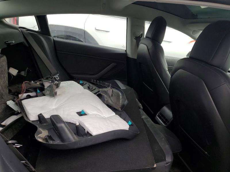 41757316 :رقم المزاد ، 5YJ3E1EB8JF106973 vin ، 2018 Tesla Model 3 مزاد بيع