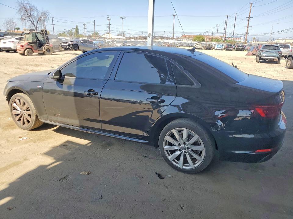 Продажа на аукционе авто 2018 Audi A4, vin: WAUKMAF45JN015866, номер лота: 41942096