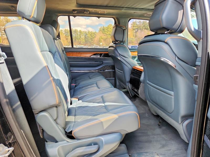 46270286 :رقم المزاد ، 1C4SJVGJ2NS118855 vin ، 2022 Jeep Grand Wagoneer مزاد بيع