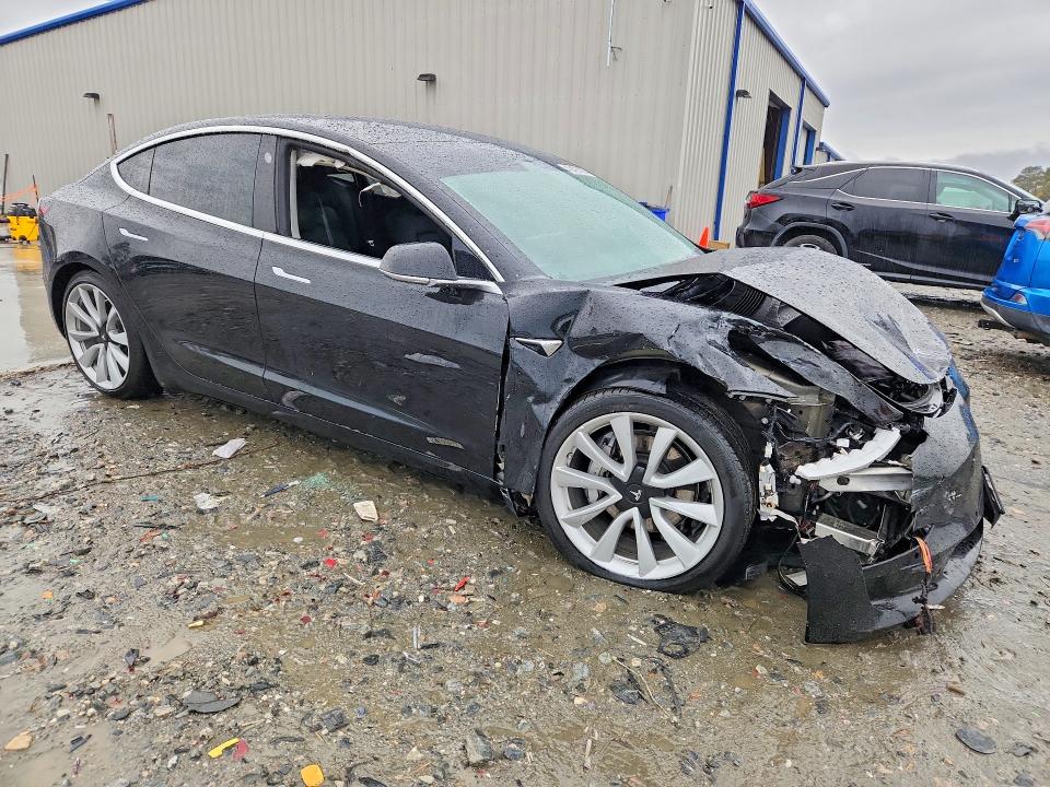 45492126 :رقم المزاد ، 5YJ3E1EA4LF660795 vin ، 2020 Tesla Model 3 مزاد بيع