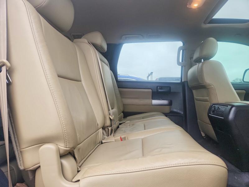 Продаж на аукціоні авто 2018 Toyota Sequoia, vin: 5TDBY5G19JS164472, номер лоту: 79706005