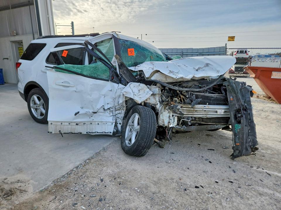 45584806 :رقم المزاد ، 1FM5K8D88GGA38071 vin ، 2016 Ford Explorer مزاد بيع