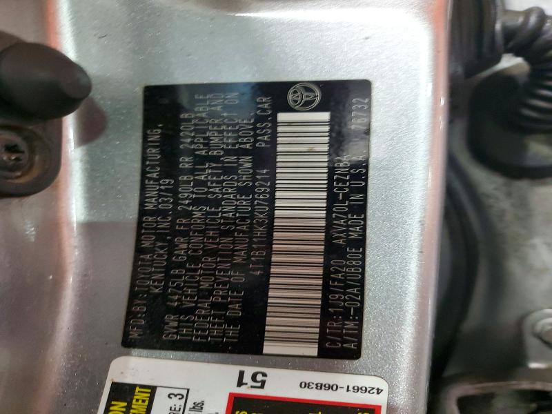 48052156 :رقم المزاد ، 4T1B11HK3KU769214 vin ، 2019 Toyota Camry مزاد بيع