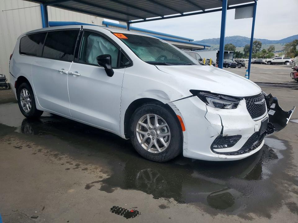 Продажа на аукционе авто 2025 Chrysler Pacifica, vin: 2C4RC1BG1SR503334, номер лота: 47951646