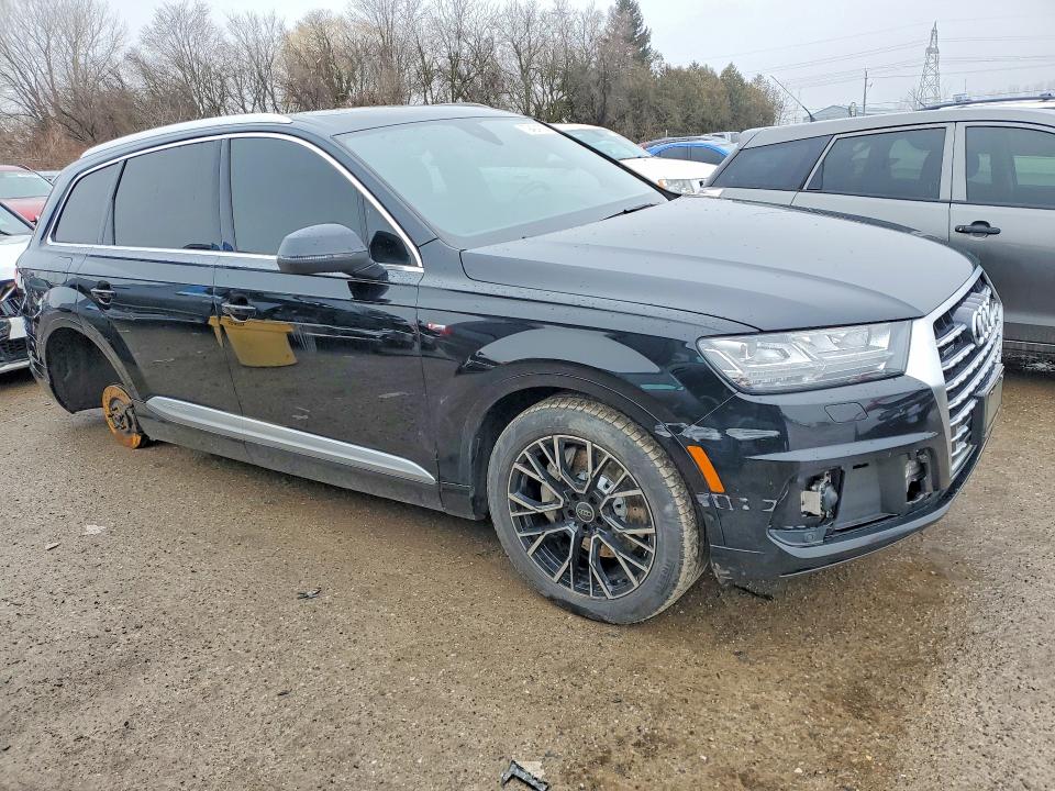 Продажа на аукционе авто 2017 Audi Q7, vin: WA1WAAF72HD042010, номер лота: 79424725