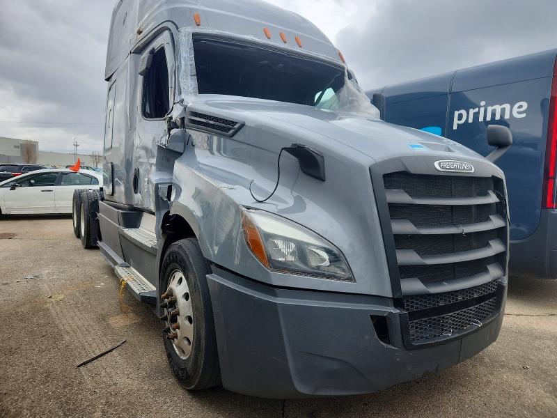 46015216 :رقم المزاد ، 3AKJHHFG1PSNL7398 vin ، 2023 Freightliner Cascadia 126 مزاد بيع
