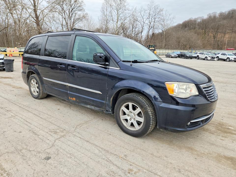 48224246 :رقم المزاد ، 2A4RR5DG0BR605088 vin ، 2011 Chrysler Town & Country مزاد بيع