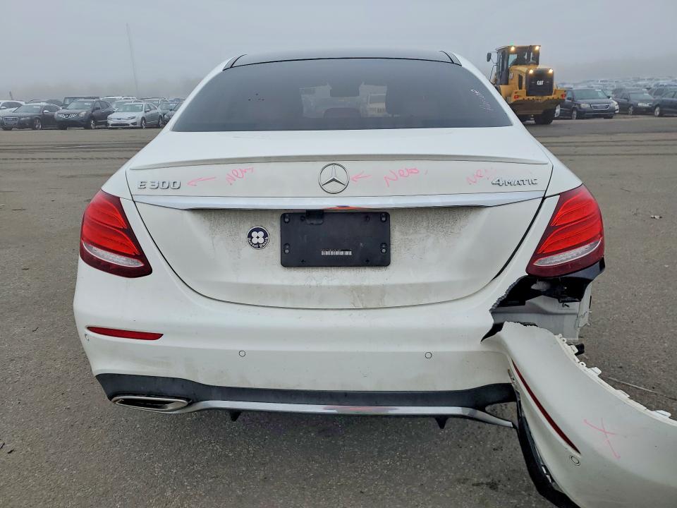 Продажа на аукционе авто 2018 Mercedes-benz E, vin: WDDZF4KB1JA301602, номер лота: 45573316