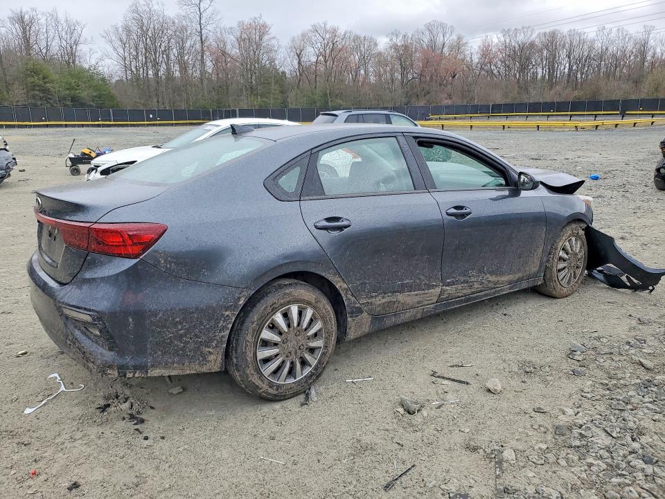 45604796 :رقم المزاد ، 3KPF24AD7KE095440 vin ، 2019 Kia Forte مزاد بيع