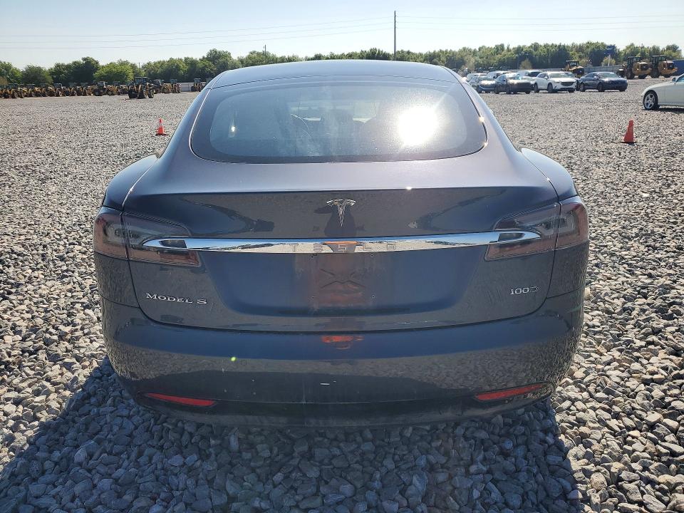 2018 Tesla Model S მანქანა იყიდება აუქციონზე, vin: 5YJSA1E22JF268377, აუქციონის ნომერი: 47772466
