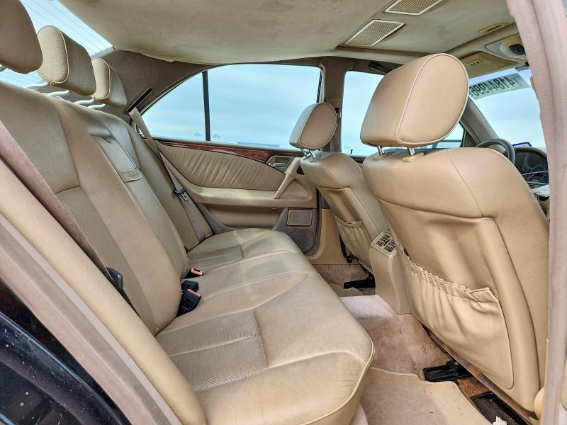 41844996 :رقم المزاد ، WDBJF65FXWA695995 vin ، 1998 Mercedes-benz E مزاد بيع