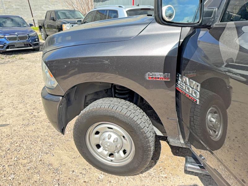 41747526 :رقم المزاد ، 3C6UR4CJ4JG215145 vin ، 2018 Ram 2500 مزاد بيع