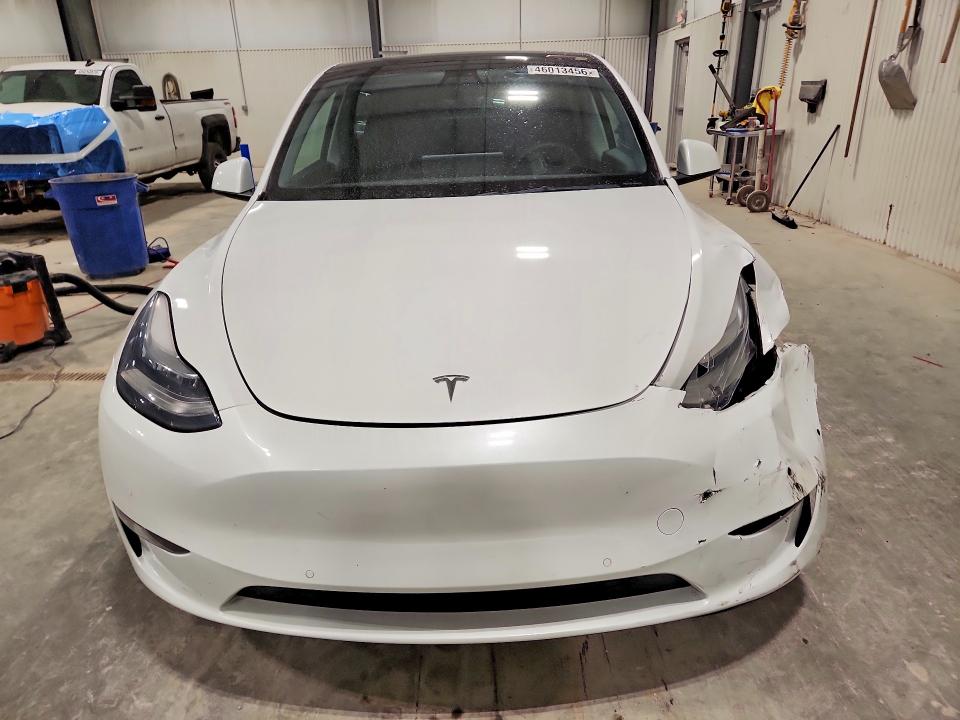 46013456 :رقم المزاد ، 5YJYGDEEXMF183912 vin ، 2021 Tesla Model Y مزاد بيع