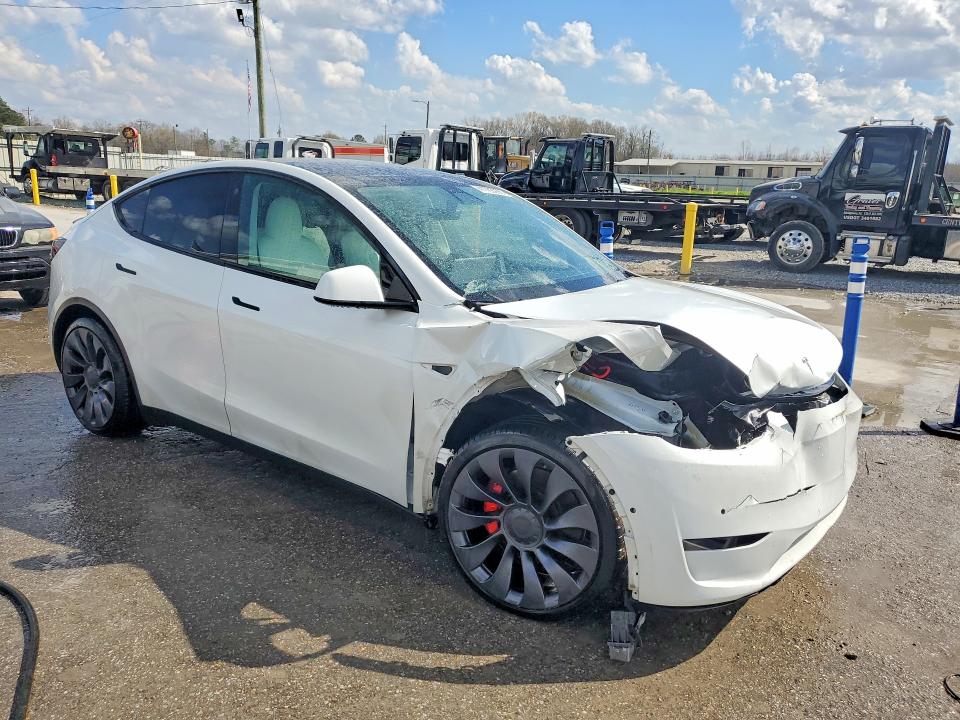41762996 :رقم المزاد ، 5YJYGDEF3MF246163 vin ، 2021 Tesla Model Y مزاد بيع