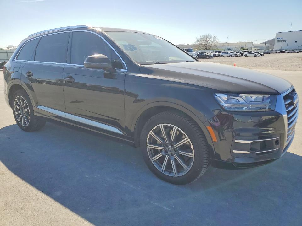 Продаж на аукціоні авто 2018 Audi Q7, vin: WA1VAAF78JD015556, номер лоту: 46576036