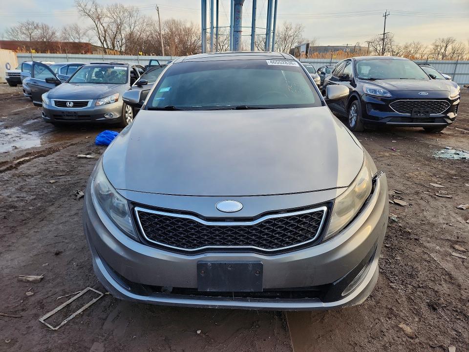 2013 Kia Optima მანქანა იყიდება აუქციონზე, vin: 5XXGR4A6XDG111884, აუქციონის ნომერი: 46552836