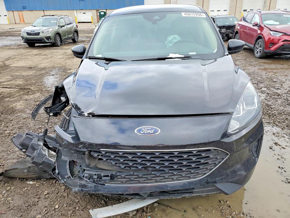 45672956 :رقم المزاد ، 1FMCU9G6XLUC75643 vin ، 2020 Ford Escape مزاد بيع
