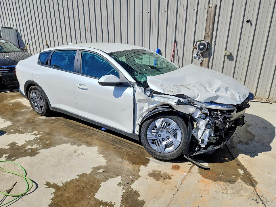 Продаж на аукціоні авто 2025 Kia K4, vin: 3KPFT4DE2SE157408, номер лоту: 45557036
